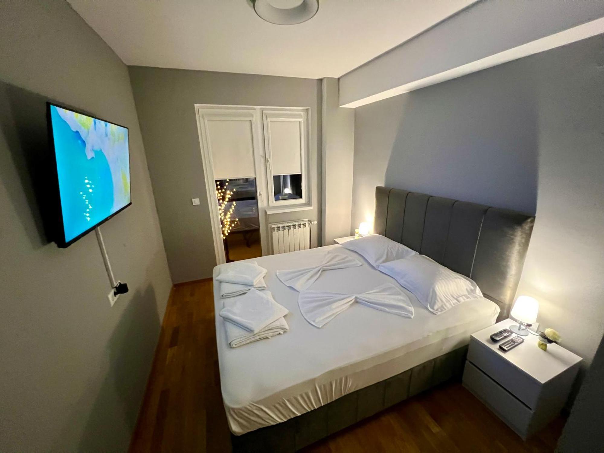סקופיה Aj Luxe Residence מראה חיצוני תמונה