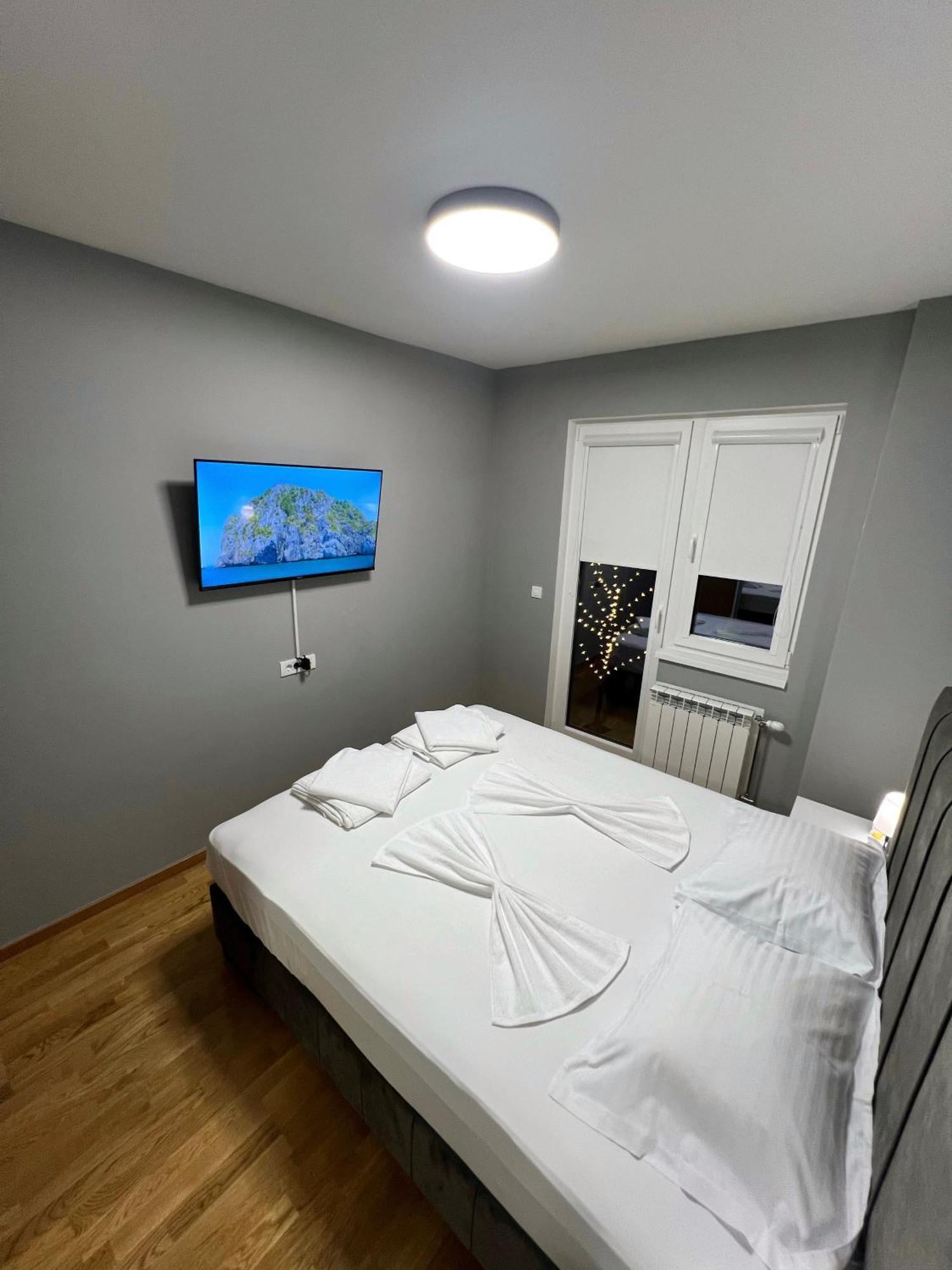 סקופיה Aj Luxe Residence מראה חיצוני תמונה